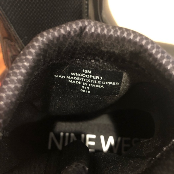 NINE WEST Cooper patent leather ( faux) rain booties. Adorable on. size 10 NWOT - Picture 6 of 9